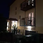 בית אירוח Waldek *